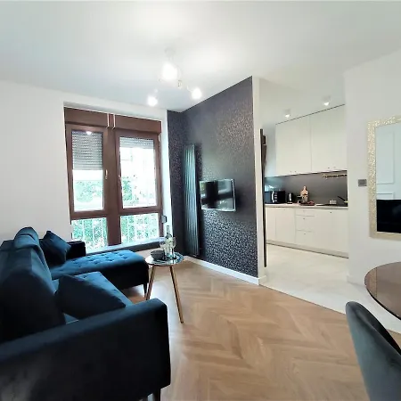 Mki - Center Chmielna 73 C Hotel