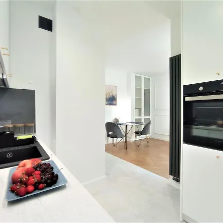 Mki - Center Chmielna 73 C * Βαρσοβία