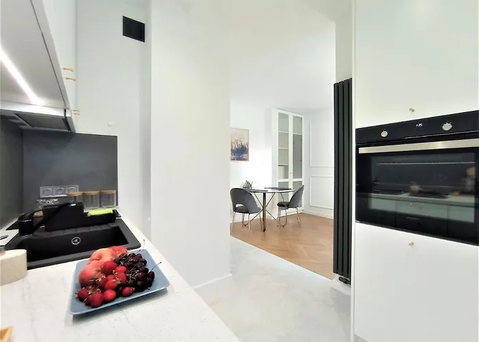 Mki - Center Chmielna 73 C * Warschau